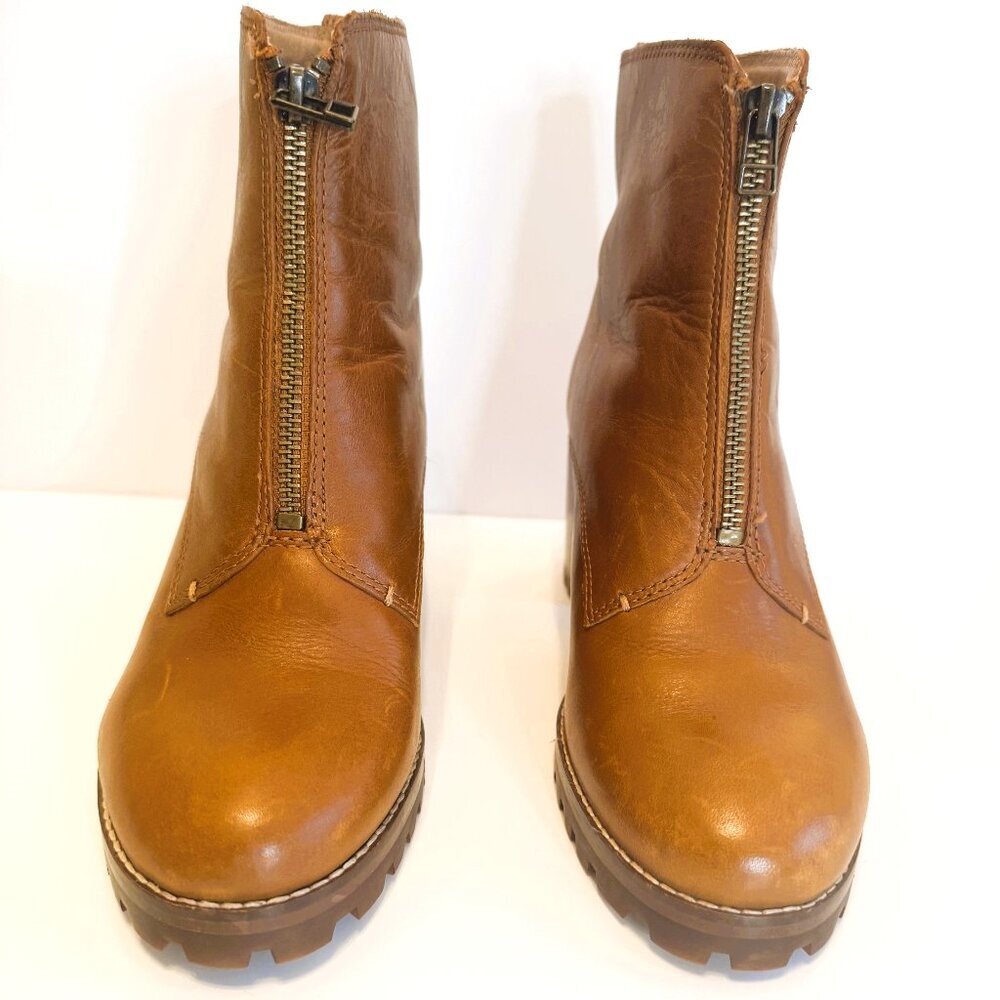 New MADEWELL Size 7.5; Alyce Zip-Front Lug sole Boot Dried Maple w/ slight flaw